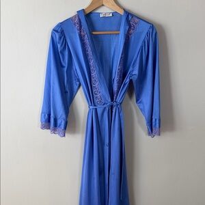 Chic Purple Lace Trim Satin Women's Robe